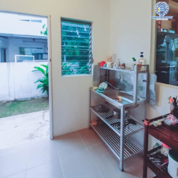 *****บ้านเดี่ยวมือสองย่านนนทบุรี ม.อินนิซิโอ ปิ่นเกล้า-วงแหวน เนื้อที่กว้าง 50 ตร.ว. ฟังก์ชัน 3 ห้องนอน 2 ห้องน้ำ ที่จอดรถ 2 คัน บ้านหลังใหญ่ มีบริเวณกว้างขวาง บนทำเลแห่งการเดินทาง ใกล้รถไฟฟ้าสายสีม่วง "สถานีตลาดบางใหญ่" และทางด่วน "ศรีรัช"